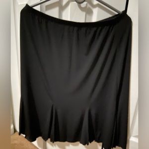 Skirt. Black size 16 W
